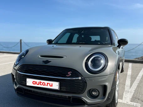 2022 Mini Clubman Cooper S ALL4 II Рестайлинг, серый, 3800000 рублей, вид 2