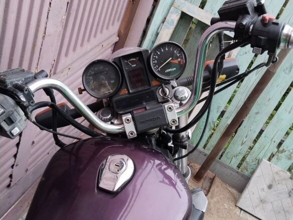 1995 Honda Magna, пурпурный, 200000 рублей - вид 2