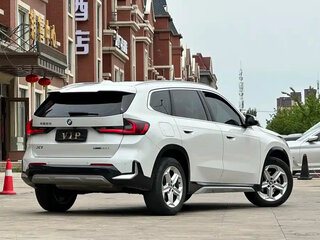 2022 BMW X1 18i sDrive III (U11/U12), белый, 2720000 рублей, вид 4