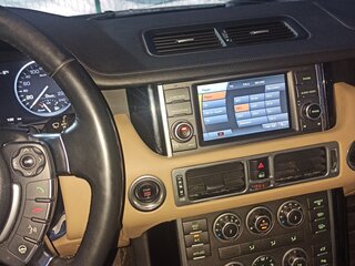 2010 Land Rover Range Rover III Рестайлинг 2, чёрный, 1650000 рублей, вид 2