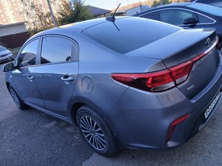 2017 Kia Rio IV, серый, 1450000 рублей, вид 3