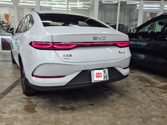 2025 BYD Qin Plus DM-i I, белый, 2350000 рублей - вид 6