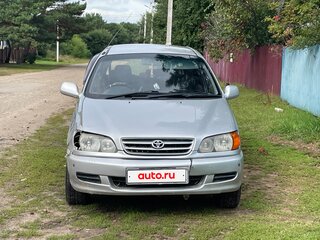 1998 Toyota Ipsum I (M10), серебристый, 400000 рублей, вид 1