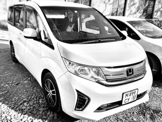 2015 Honda Stepwgn V, белый, 1780000 рублей, вид 4