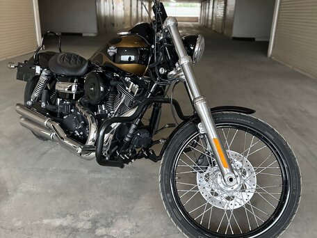 2015 Harley-Davidson Dyna Wide Glide, чёрный, 1000000 рублей, вид 1