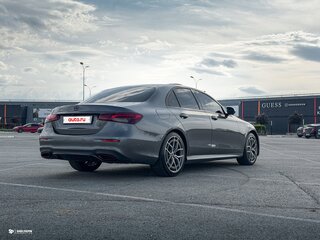 2020 Mercedes-Benz E-Класс 220 d V (W213, S213, C238) Рестайлинг, серый, 4190000 рублей, вид 4