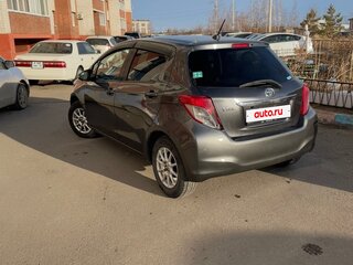 2010 Toyota Vitz III (XP130), серый, 615000 рублей, вид 4