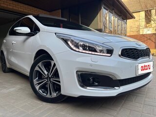 2016 Kia Ceed II Рестайлинг, белый, 1780000 рублей, вид 1