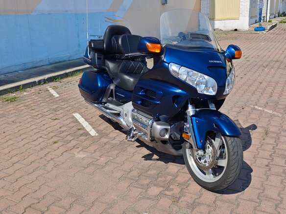 2007 Honda GL 1800 Gold Wing, синий, 900000 рублей