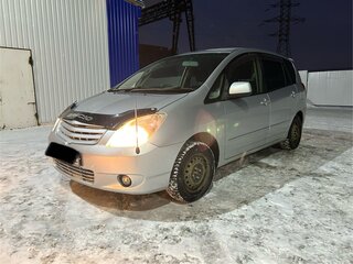 2002 Toyota Corolla Spacio II, белый, 720000 рублей, вид 2