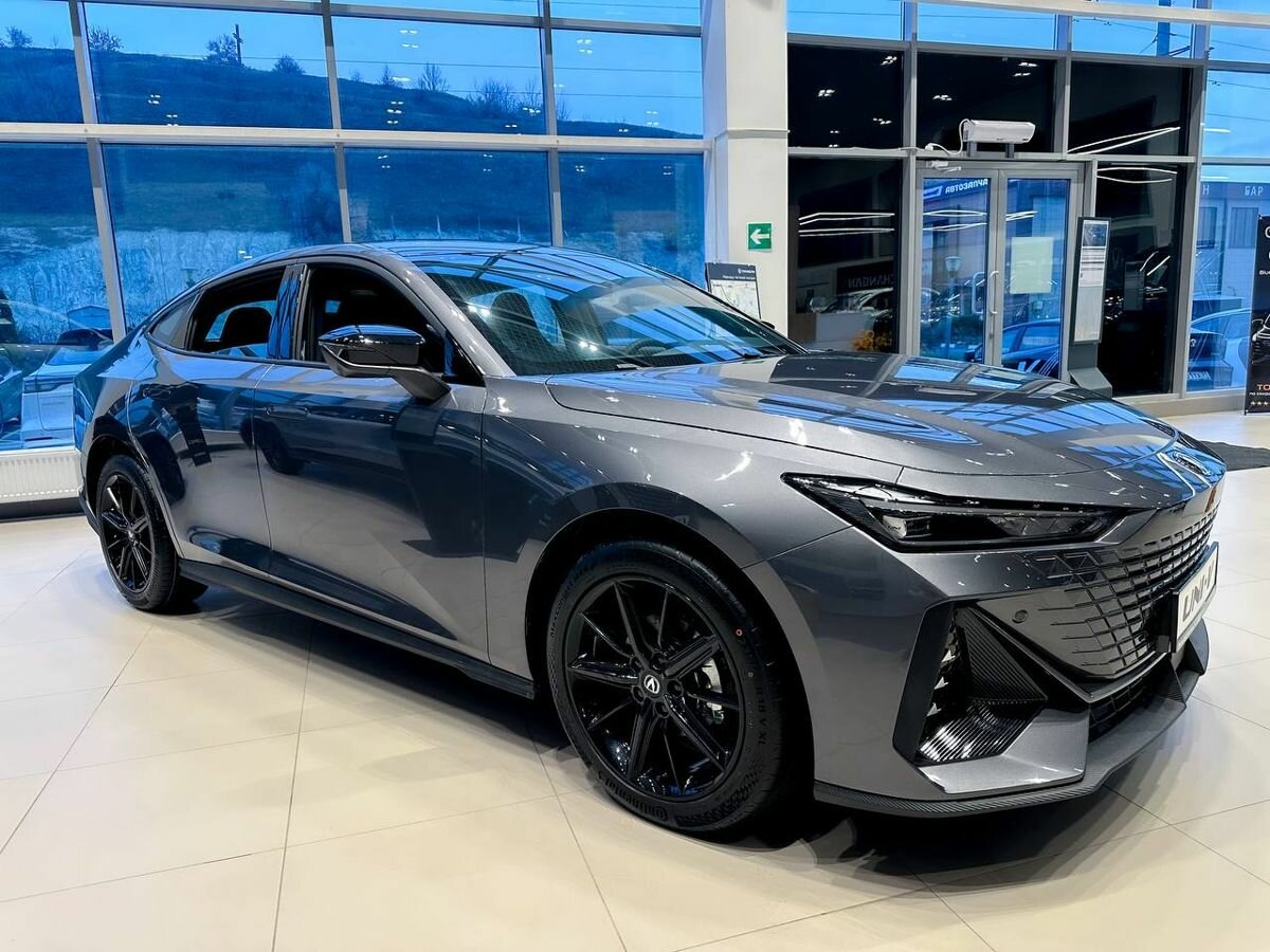Открыть фотографии: Changan UNI-V I