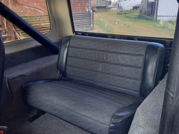 1986 Jeep Wrangler I (YJ), чёрный, 850000 рублей - вид 12