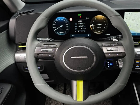 2023 Hyundai Kona II (SX2), серебристый - вид 15