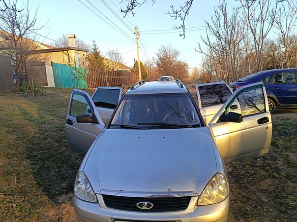 2009 Lada (ВАЗ) Priora I, серебристый, 300000 рублей - вид 1