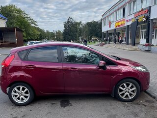 2008 Ford Fiesta Mk6, красный, 600000 рублей, вид 4