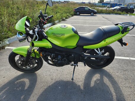 2002 Triumph Speed Four, зелёный, 280000 рублей, вид 2