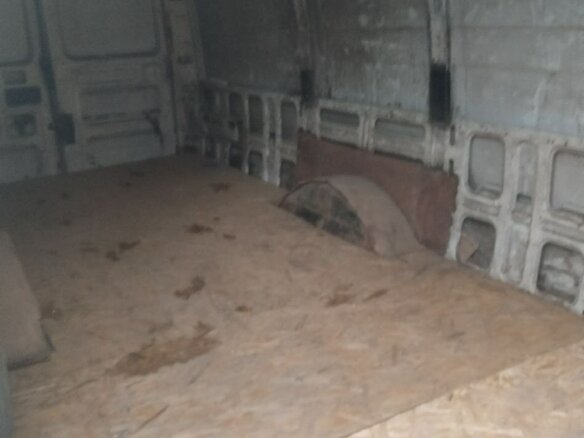 2001 Iveco Daily, белый, 250000 рублей - вид 5