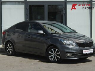 2015 Kia Rio 6-speed III, серый, 975000 рублей, вид 3