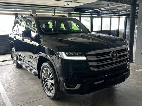 2025 Toyota Land Cruiser 300 Series, чёрный, 14000000 рублей, вид 2