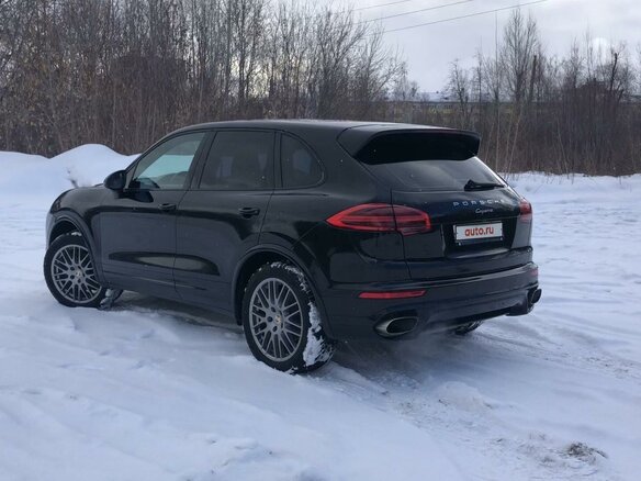 2014 Porsche Cayenne Diesel II Рестайлинг (958), чёрный, 3990000 рублей - вид 4