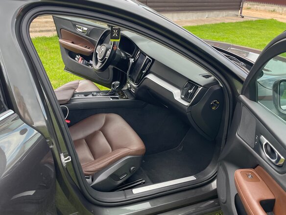 2019 Volvo V60 II, серый, 2220000 рублей - вид 22
