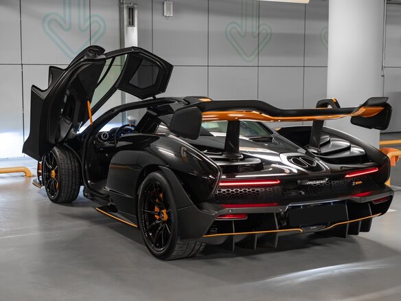 2019 McLaren Senna, оранжевый, 130000000 рублей - вид 11