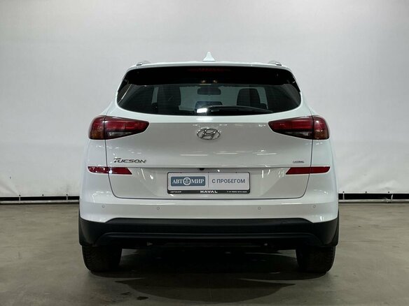 2018 Hyundai Tucson III Рестайлинг, белый, 1895000 рублей - вид 5