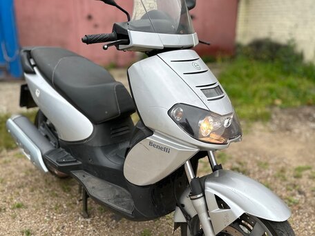 2012 Benelli Caffe Nero 250, серебристый, 110000 рублей, вид 1