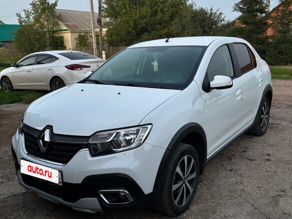2019 Renault Logan Stepway II Рестайлинг, белый, 1300000 рублей