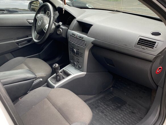 2012 Opel Astra H Рестайлинг, белый, 380000 рублей - вид 8