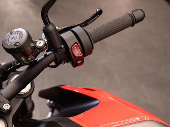 2026 QJMotor SRK 800, красный, 820000 рублей - вид 11