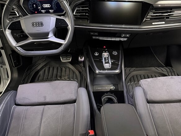 2023 Audi Q4 e-tron 50 quattro I, белый, 4999000 рублей - вид 29
