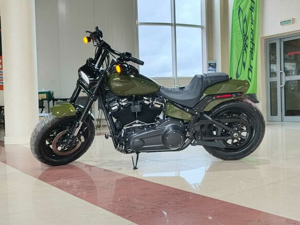 2022 Harley-Davidson Fat Bob, зелёный - вид 1