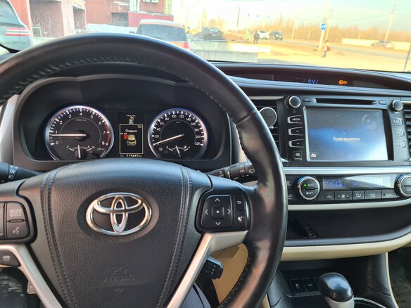 2014 Toyota Highlander III (XU50), чёрный - вид 19