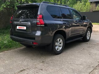 2019 Toyota Land Cruiser Prado 150 Series Рестайлинг 2, серый, 4600000 рублей, вид 5