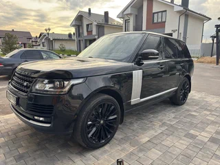 2014 Land Rover Range Rover IV, чёрный, 2750000 рублей, вид 1