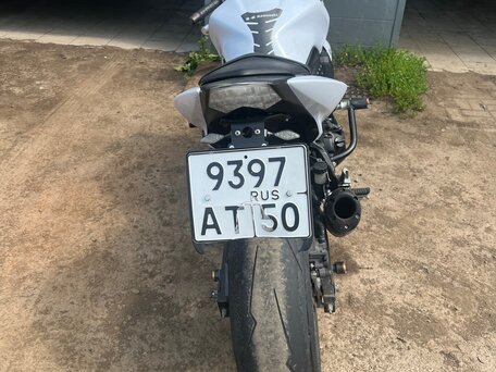 2012 Kawasaki Z 750, белый, 500000 рублей, вид 4