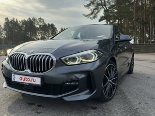 2021 BMW 1 серии 116d III (F40), серый, 2000000 рублей, вид 1