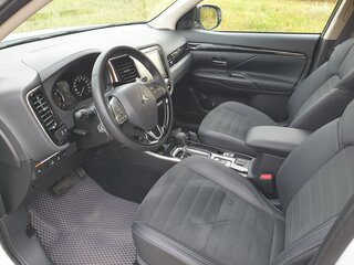 2020 Mitsubishi Outlander III Рестайлинг 3, белый, 3379212 рублей, вид 4