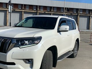 2018 Toyota Land Cruiser Prado 150 Series Рестайлинг 2, белый, 5800000 рублей, вид 2