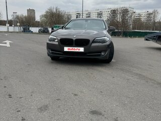 2012 BMW 5 серии 520i VI (F10/F11/F07), коричневый, 1900000 рублей, вид 2