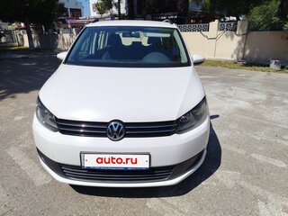 2013 Volkswagen Touran I Рестайлинг 2, белый, 1000000 рублей, вид 2