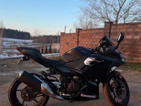 2018 Kawasaki Ninja 400, чёрный, 590000 рублей, вид 5