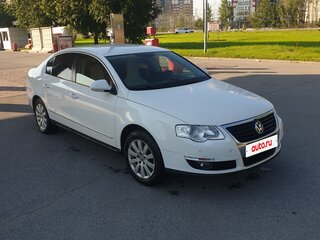 2010 Volkswagen Passat B6, белый, 800000 рублей, вид 5