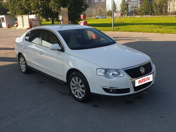 2010 Volkswagen Passat B6, белый, 800000 рублей - вид 4