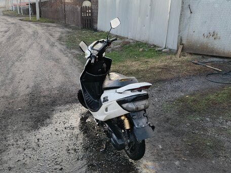 1999 Yamaha Jog, белый, 45000 рублей, вид 4