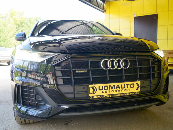 2019 Audi Q8 55 TFSI I (4M), чёрный - вид 3
