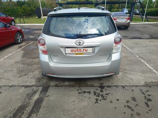 2011 Toyota Verso I, серебристый, 960000 рублей, вид 3