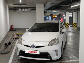 2013 Toyota Prius III Рестайлинг (XW30), белый, 1220000 рублей, вид 2