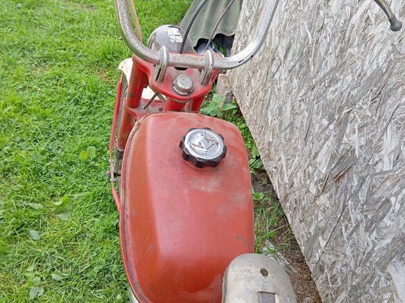 1990 Azel Sweet, красный, 16000 рублей - вид 4